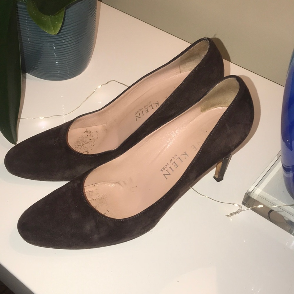 Anne Klein NY Circa 2006 size 10.5 brown suede